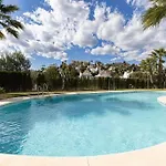 Apartamento Stylish In Aloha Royal